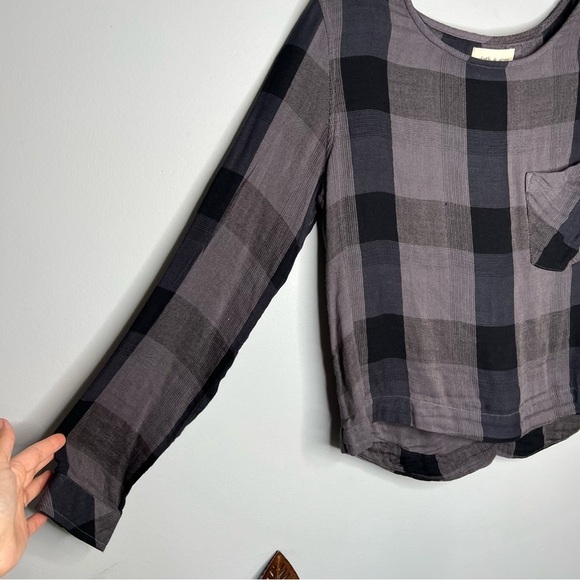 NWT Cloth & Stone Plaid Black And Gray Crop Top - Picture 2 of 7